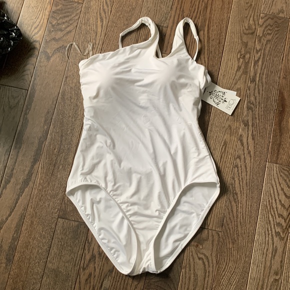 Becca one piece Swim - Picture 6 of 14